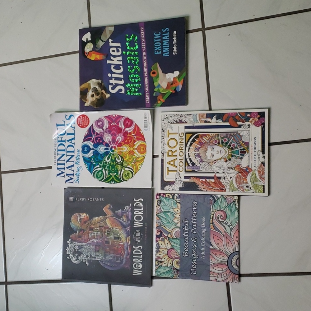 Brand new coloring books -- Worlds, Mandalas, Tarot, Design, Sticker Mosaic (5)